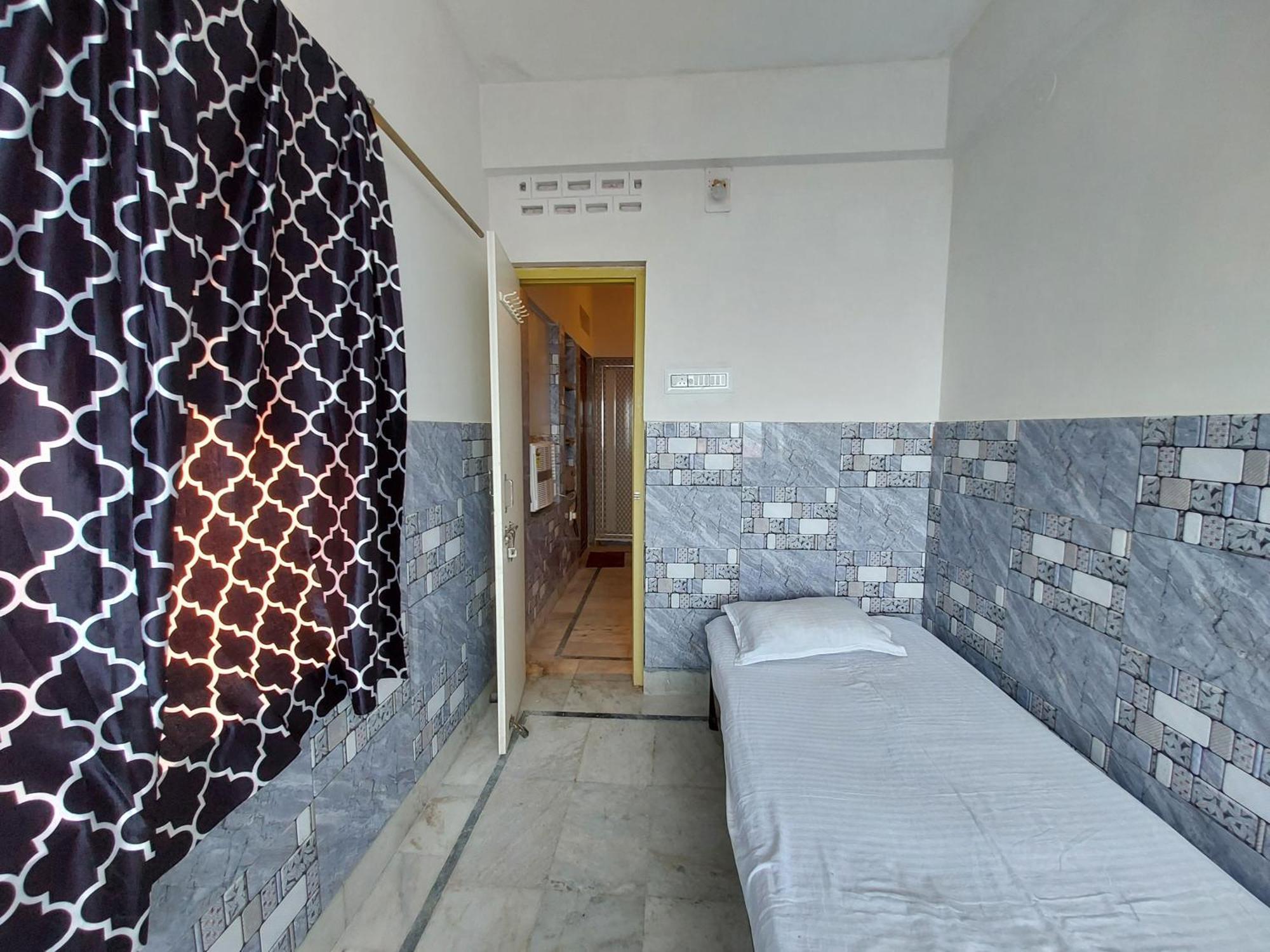 Nirman Beach Homestay Пури Екстериор снимка