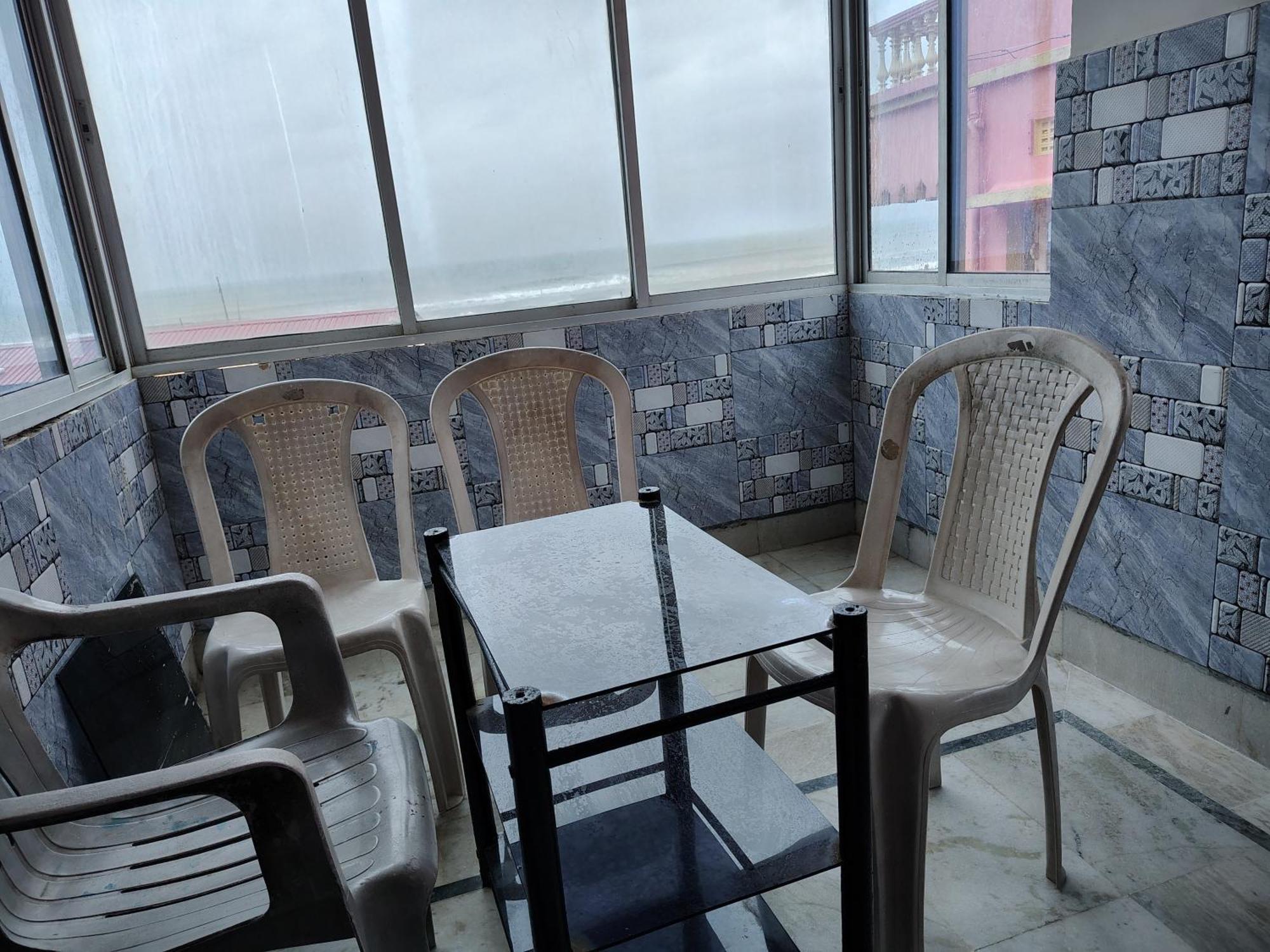 Nirman Beach Homestay Пури Екстериор снимка