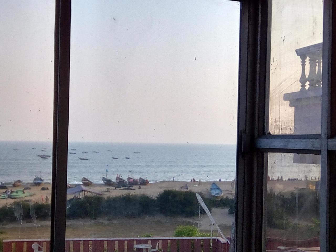 Nirman Beach Homestay Пури Екстериор снимка