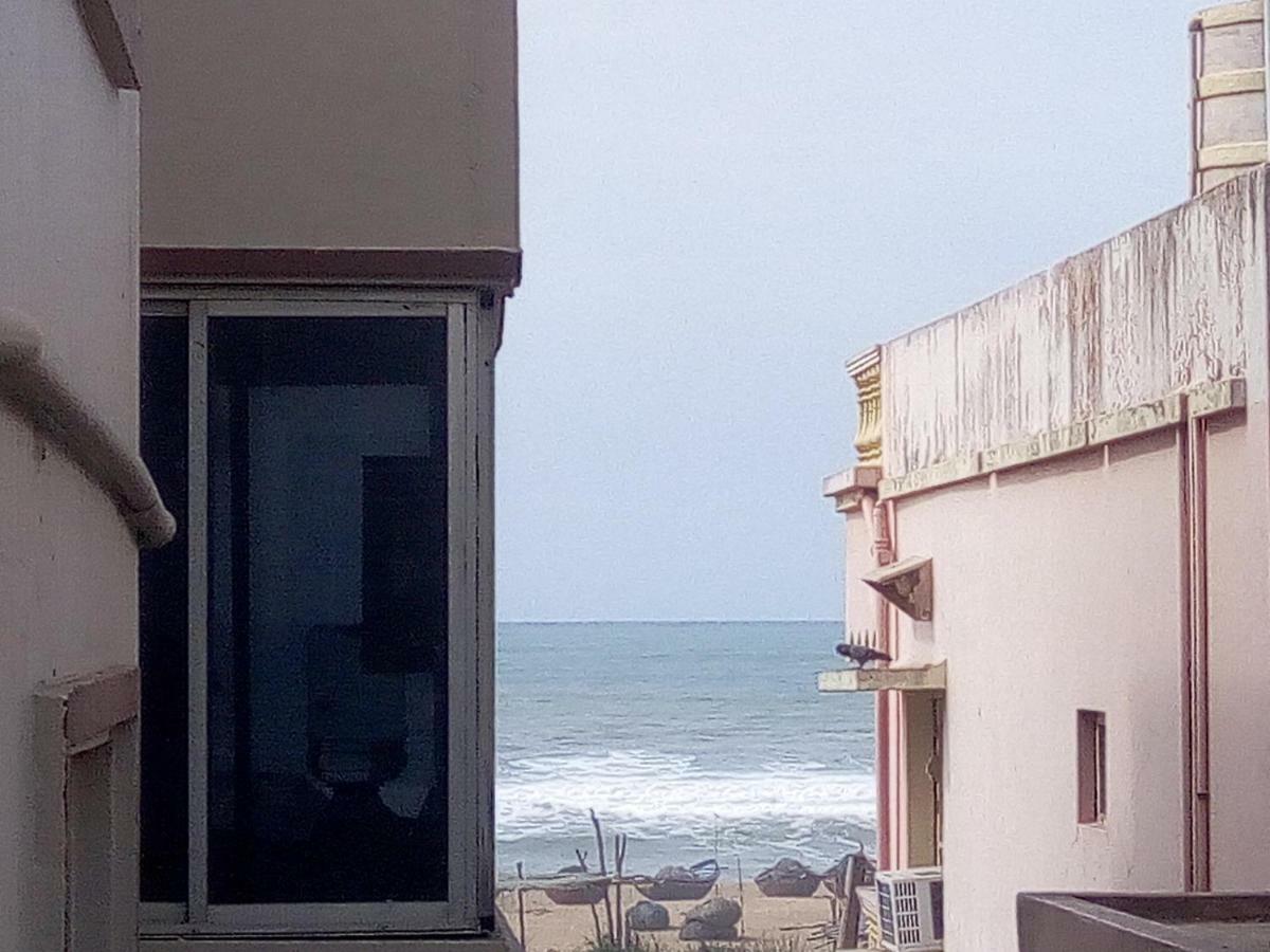 Nirman Beach Homestay Пури Стая снимка